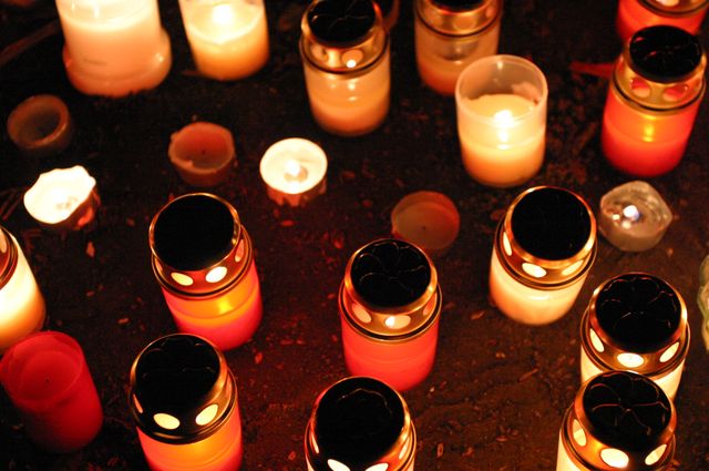 Šovakar iedegsim gaismu uz tiltiem