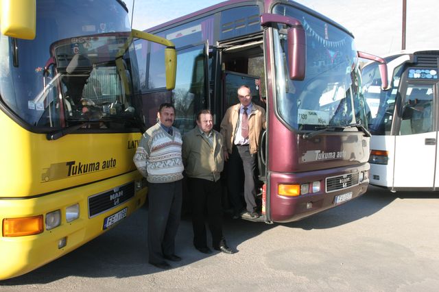 Autopārvadātāji rīko protesta akciju