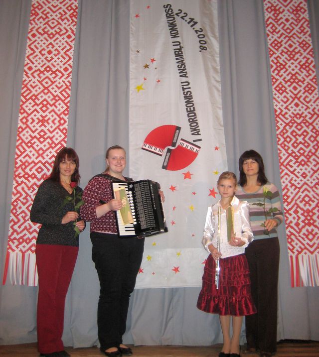 Flautas un akordeona dueta panākumi
