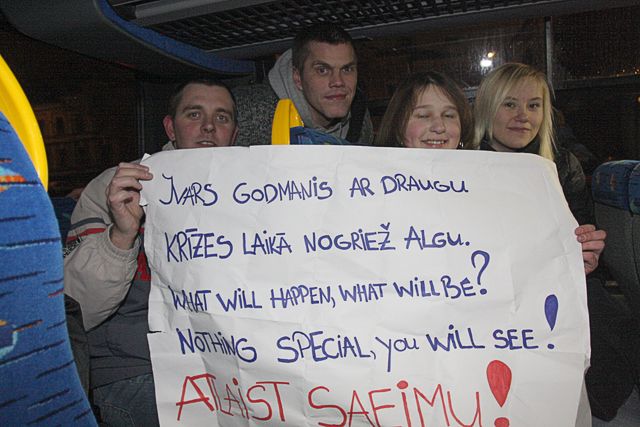 Kāpēc ļaudis brauca uz tautas sapulci?