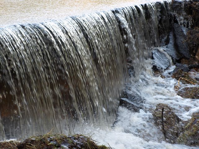 Kāpēc Lāčupīte appludināja šoseju?