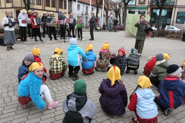 Tukumnieki svin Lieldienas