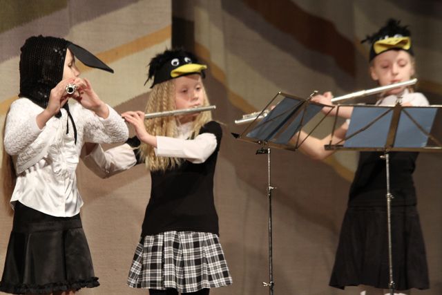 Tukuma Mūzikas skolas audzēkņi kultūras namā rīko Lielo Ziemassvētku koncertu