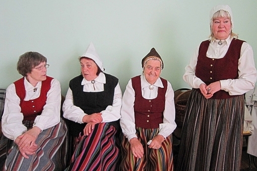 Lapmežciemā svin Lieldienas, Ūsiņdienu un Jura dienu