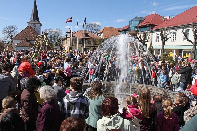 Tukumnieki modina savu strūklaku
