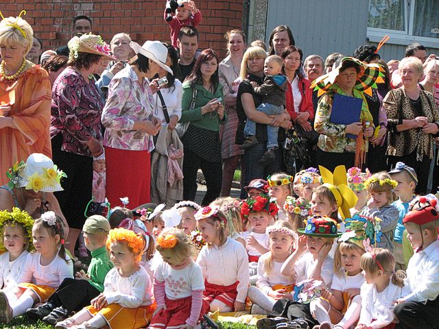 Sa-sadzied un sa-sadanco «Vālodzītē»