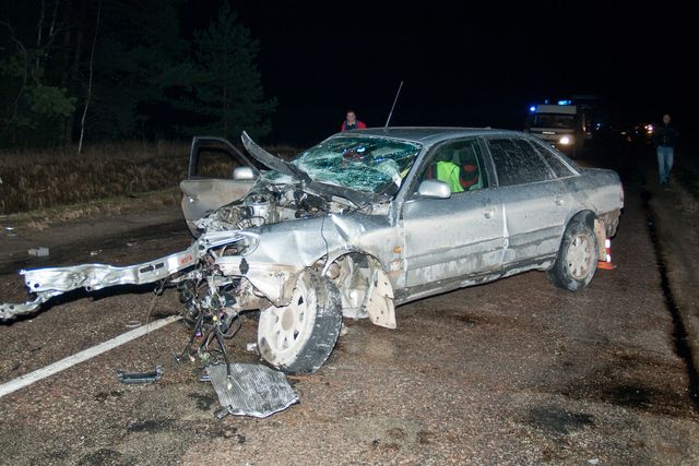 Pusstundas laikā Lapmežciemā avarē četras automašīnas; pieci cietušie