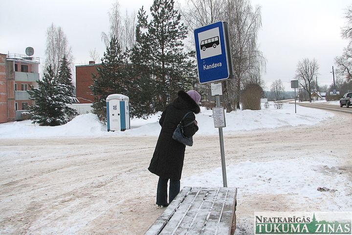 Tukuma apkārtnē avārijās iekļūst autobusi un paaugstinās ugunsnedrošība