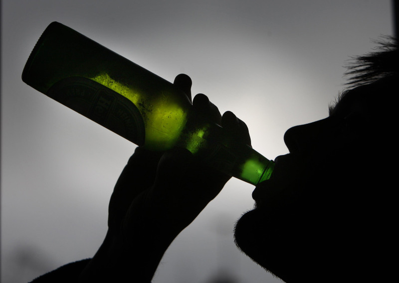 37% Latvijas iedzīvotāju ir iegādājušies nelegālo alkoholu
