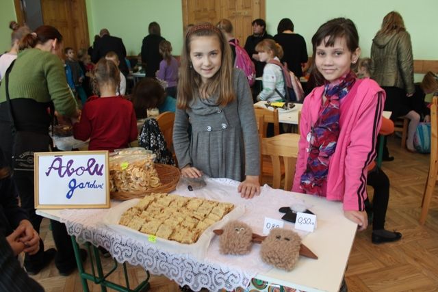 Mārtiņdienas tirgus andele Jaunpils vidusskolā