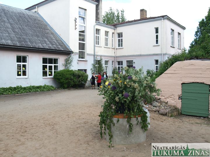 Praviņu «Dzīvā skola» pārvācas uz Tukumu