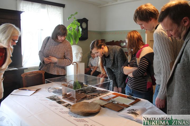 Birznieku dzimta satiekas «Bisniekos»