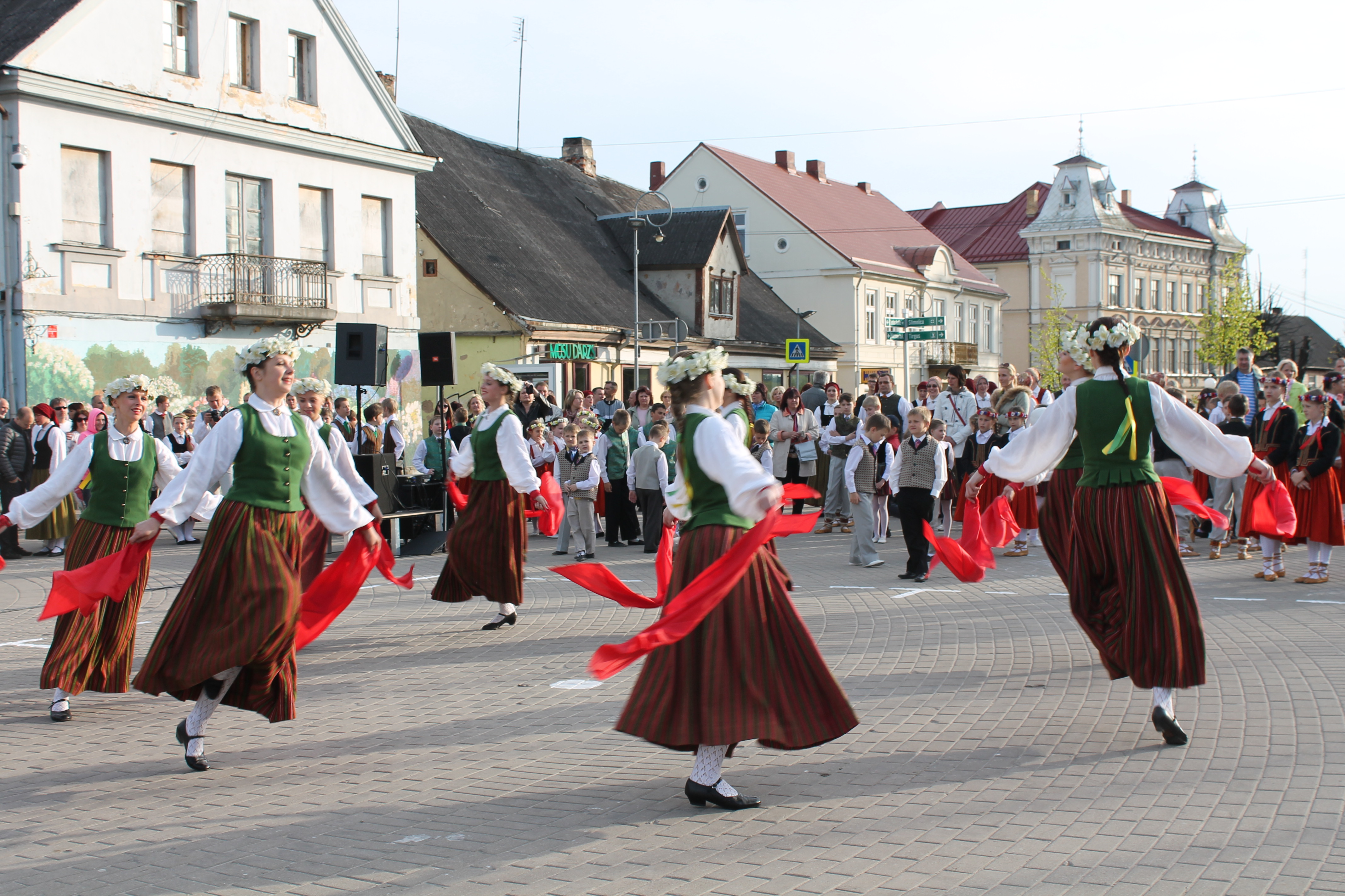 Muzeju naktī ļaužu daudz