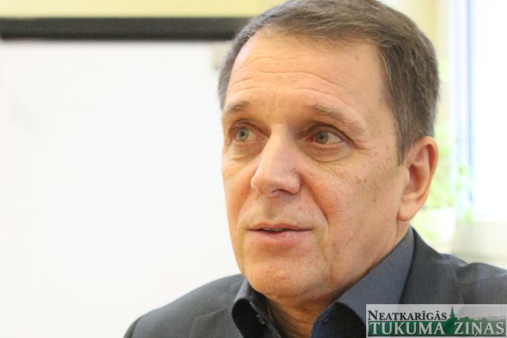 Kādas bijušas Jura Šulca pirmās 100 dienas Saeimas deputāta krēslā