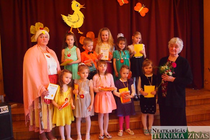 Cērē pavasari ieskandina mazie «Cālēni» /FOTO/