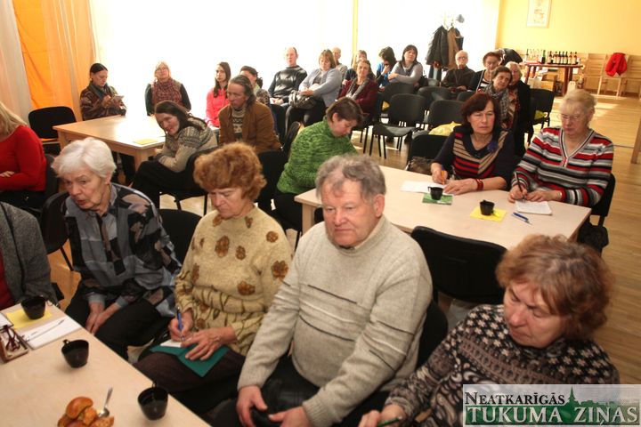 Tukumā aizvadīta ikgadējā «NTZ» rīkotā dārzkopju tikšanās /FOTO/