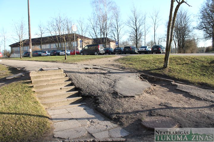 Drīz Tukumā sāksies bedrīšu remonts, ietvju un ielu sakārtošana