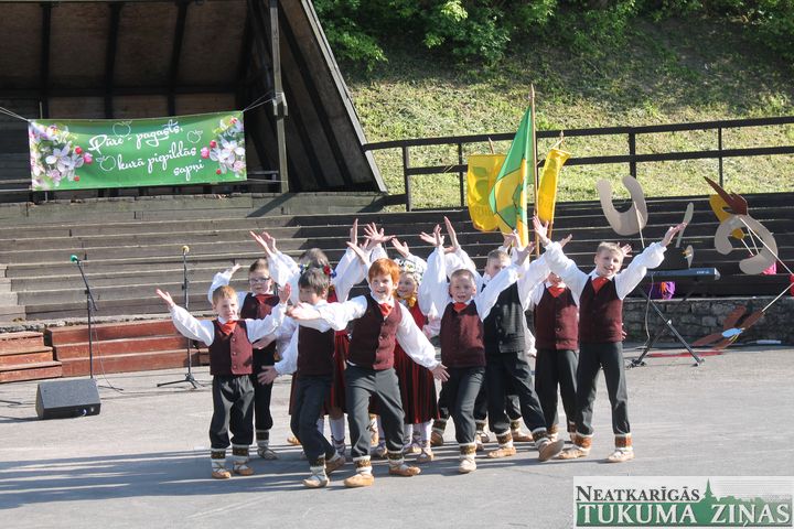 Pūrē pašiem savi dziesmu un deju svētki