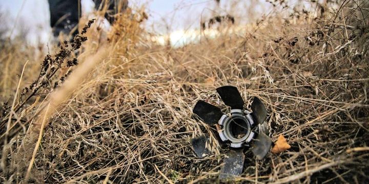 Degoles pagastā divi  jaunieši uz lauka atrod sprādzienbīstamu priekšmetu, kuru viens no jauniešiem ievietoja ugunskurā