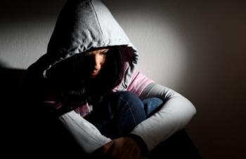 Zinību dienā Tukumā nepilngadīgas meitenes, iespējams, lietojušas narkotiskas vielas