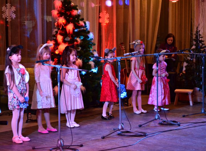 Skaņu skolas «Dore» jampadracis Tukuma ledus hallē /FOTO/