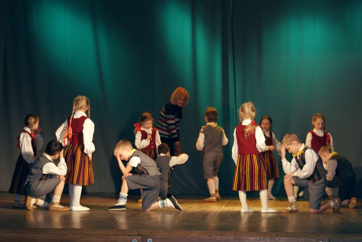 Pirmsskolas bērnu grupu deju un dziesmu festivāls «Lielais cālis» Pūrē