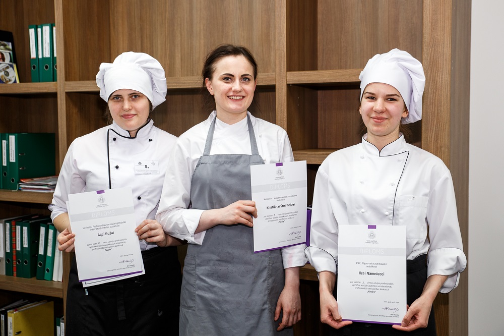 Kristiāna Šteinfelde no Kandavas – labākā jaunā pavāre /FOTO/