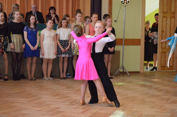 Jaunpilī noticis sarīkojumu deju konkurss «Zelta kurpītes»