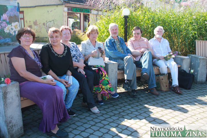 Dzejas pēcpusdiena «Manam tēvam bija zirgs» Tukumā