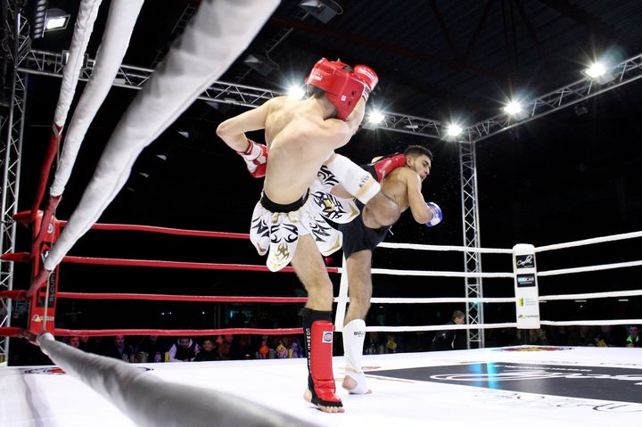 Tukumā aizvadīts cīņu šovs «Milžu cīņas» /FOTO/