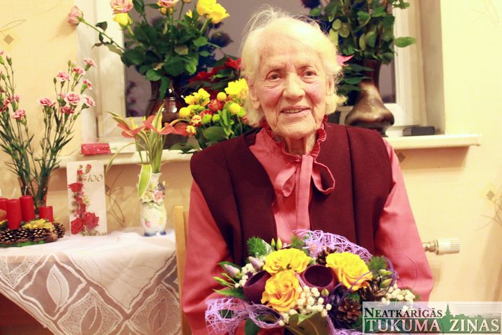 Tukumniecei Alīsei Lauvai – 100