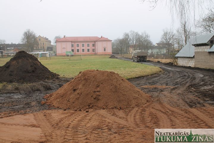 Sāk gatavoties Tukuma 3. pamatskolas piebūves un stadiona būvniecībai