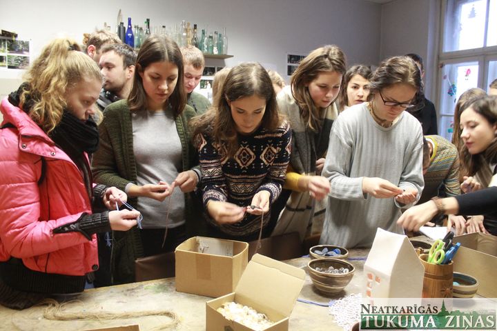 Tezē jaunieši iepazinuši Tukumu /FOTO/