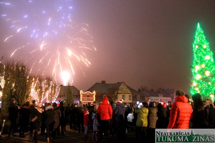2018. gada sagaidīšana Tukumā /FOTO/