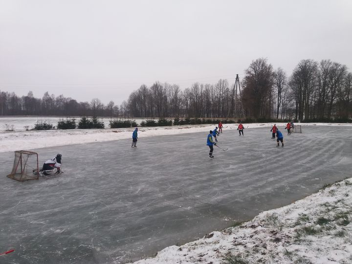 Entuziastu hokeja līgas komandas «Rotas/Meliorceltnieks» draudzīgie ziemas prieki