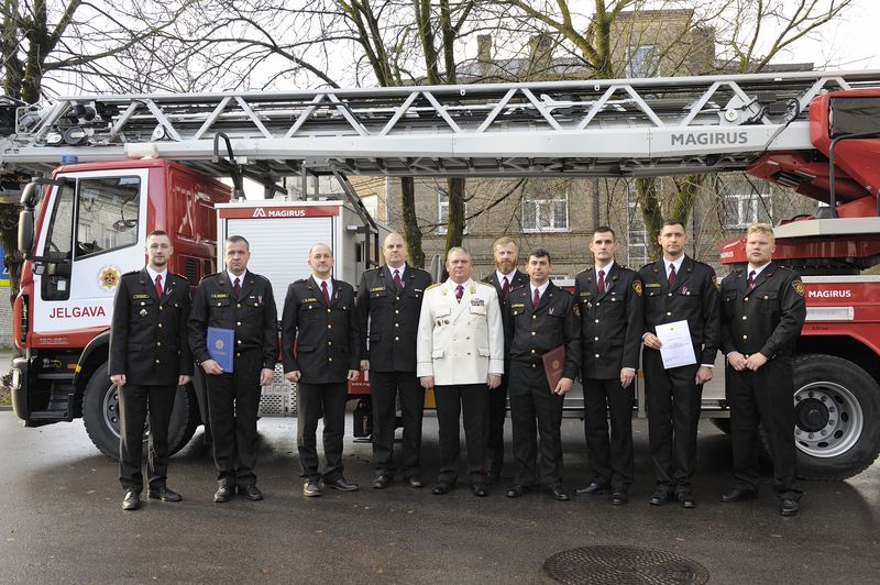 Apbalvo Latvijas ugunsdzēsējus un sadarbības partnerus/FOTO/