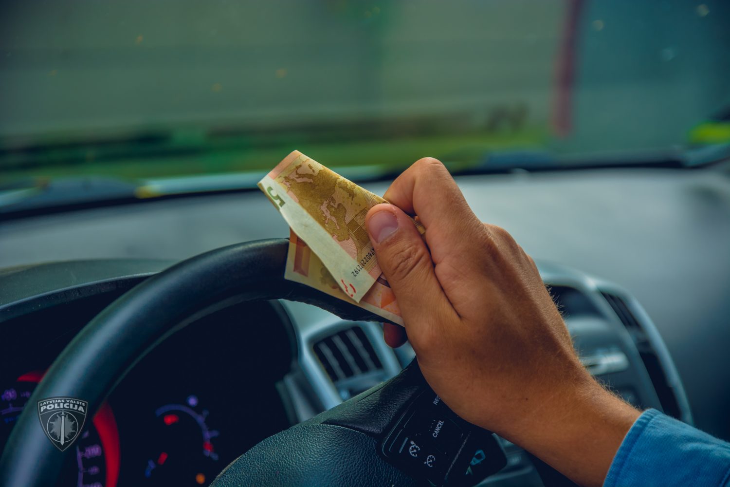 Aiztur kukuļdevējus