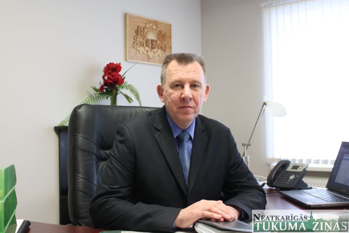 Ministrs pieprasa Ērika Lukmana paskaidrojumus