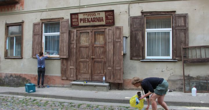 Tukuma vecpilsēta tiek pielāgota filmēšanas vajadzībām