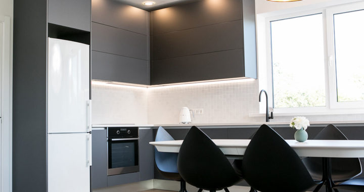 Idejas modernas virtuves iekārtas krāsas izvēlei 2021. gadā