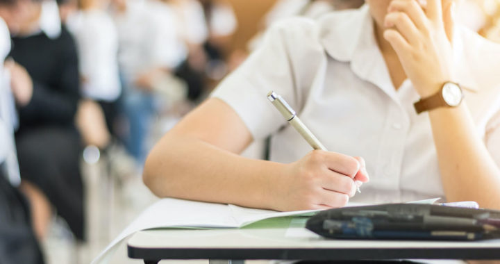 Svešvalodas eksāmens – pārcelts