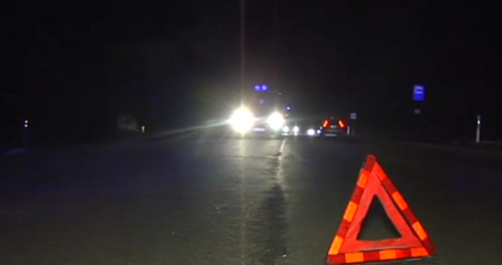 Pēc sadursmes bloķēta satiksme uz ceļa Tukums-Jaunsāti-Kandava /Papildināts/