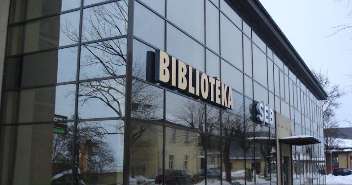 Ziedo datorus Latvijas bibliotēkām, to skaitā Tukuma reģionā