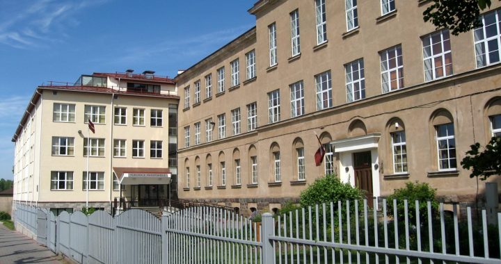 Par valsts ģimnāzijas statusu Raiņa ģimnāzijai lems Ministru kabinets