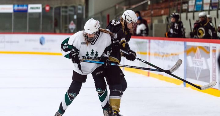 Sieviešu hokeja komanda aizvadījusi pirmo spēli; aicina komandā