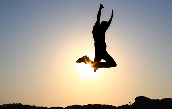 Irlavas pagastā nokrīt no kraujas