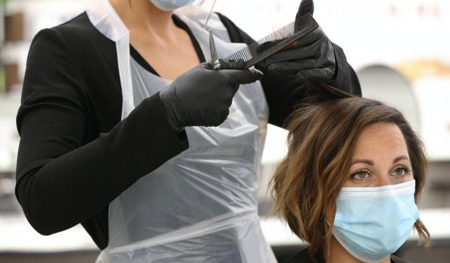 Likumsargi turpina pārbaudes skaistumkopšanas salonos