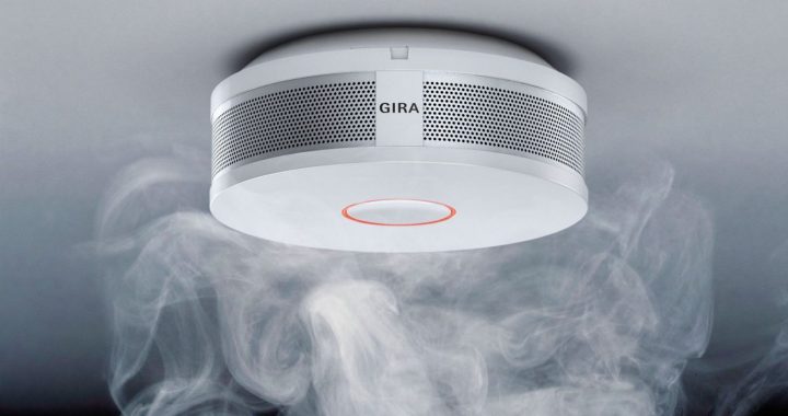 Izglābj dūmu detektors kaimiņos