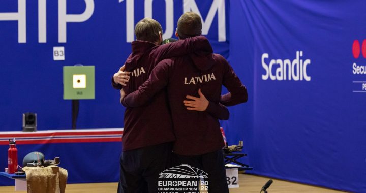 Latvijas vīriešu izlasei – sudrabs Eiropas čempionātā šaušanā