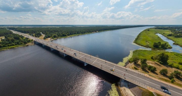 Līdz 17. jūnijam uz Ventspils šosejas tilta pāri Lielupei slēgs vienu joslu